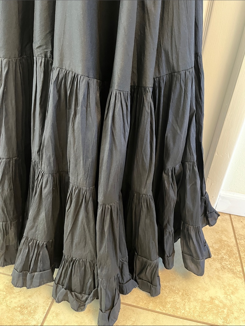 25 yard Black Tiered Maxi Skirt - Tribal Bellydance Skirt We3 BellyDance brand - Picture 4 of 5